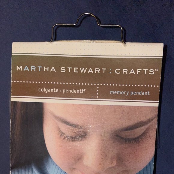 Brand New Martha Stewart Crafts Memory Pendant Kit - Picture 5 of 6